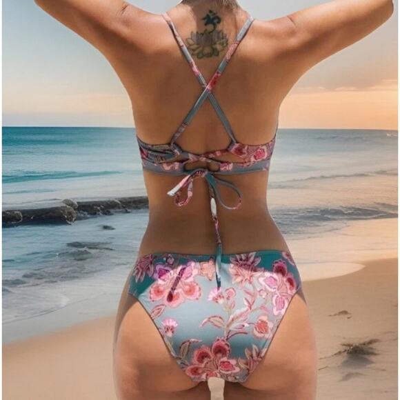 Cupshe Women Floral Bikini Small Gray Red Two-Piece V-Neck Crossback Tie Cheeky - Picture 3 of 9
